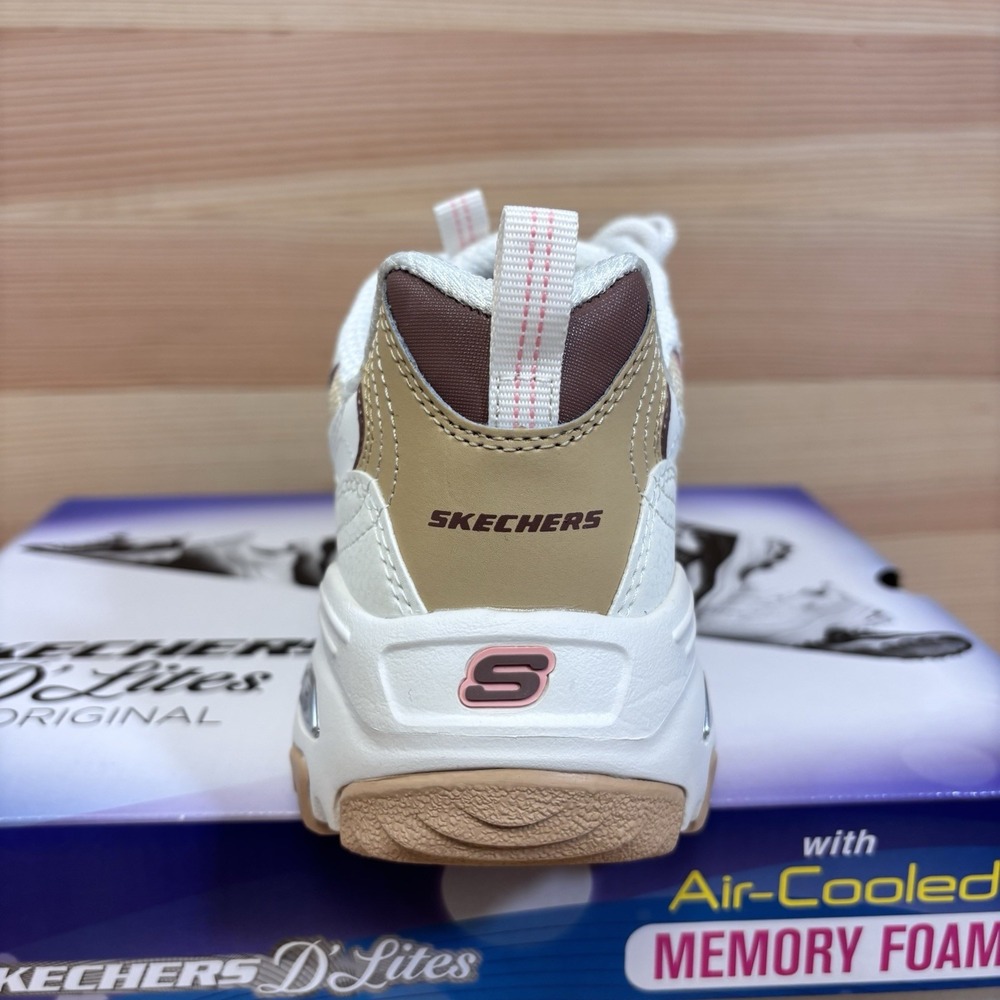 Skechers D'Lites Womens Size 9 Beige White Athletic Walking Shoes Sneakers - Picture 2 of 8